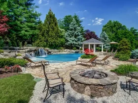 local landscaping expert
